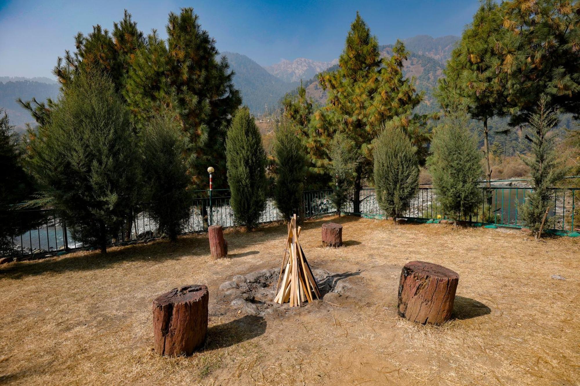 Walisons Peace Resort Pahalgām Exterior foto